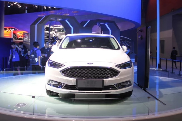 福特蒙迪欧Energi2018款评价怎么样,插电式混动系统值得期待