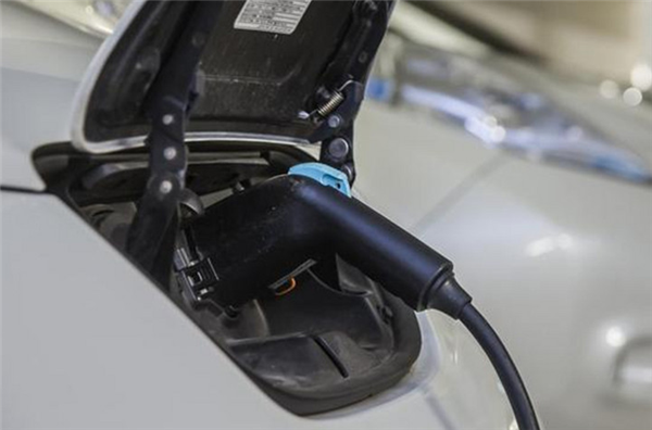 中国和日本合作建设极速充电桩 德系市场遇劲敌