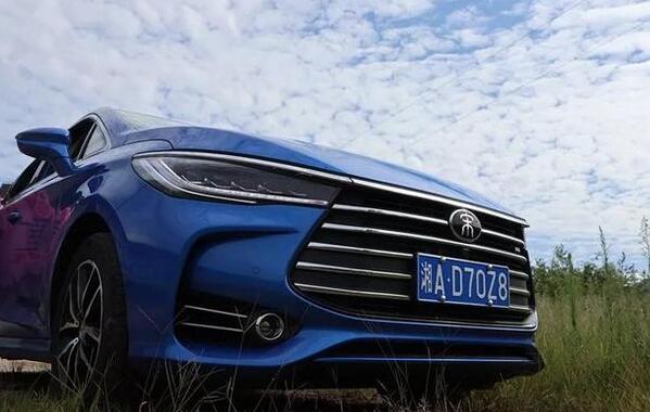 比亚迪宋MAX是电动车吗,比亚迪宋MAX质量怎么样