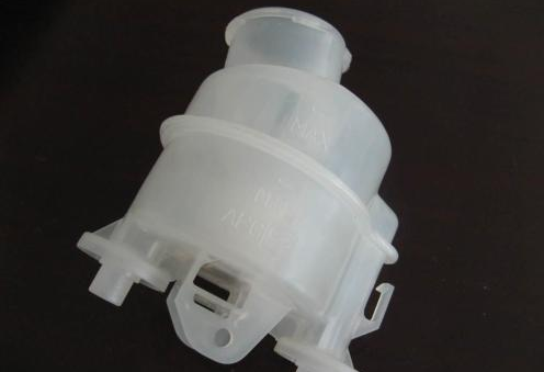 汽车膨胀水箱的作用是什么，汽车膨胀水箱工作原理