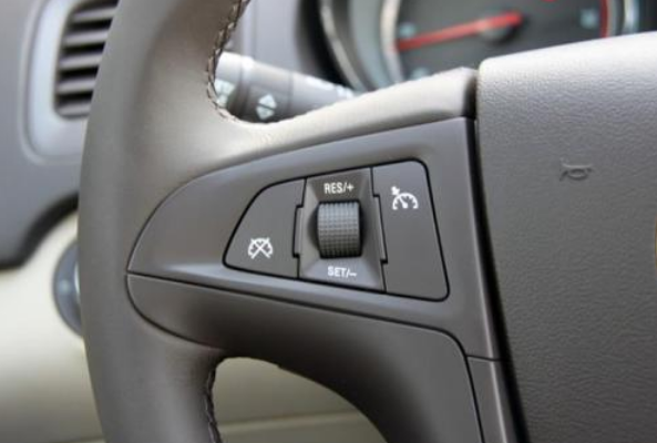 手动挡定速巡航安全吗 手动挡定速巡航怎么用