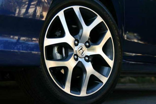 汽车换一个轮胎多少钱 换车胎多少钱一个