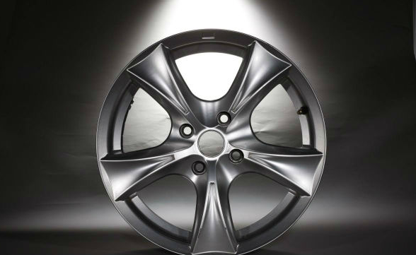 汽车轮毂刮花了怎么办,能修复吗