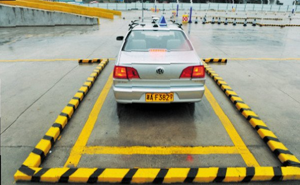 停车场面积一般多大，停车场面积和车位算法