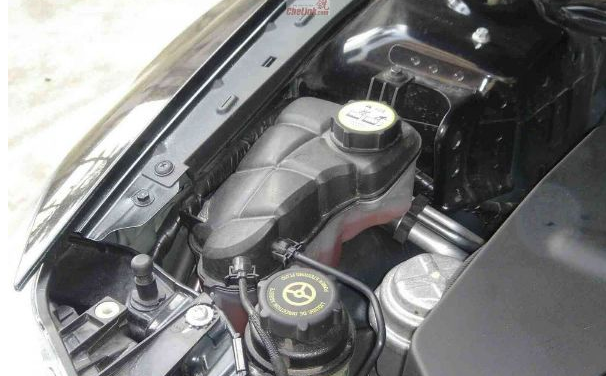 汽车防冻液多少钱一瓶，汽车水箱防冻液多少钱