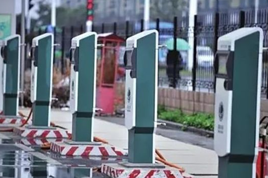 电动汽车充电桩尺寸,充电桩介绍