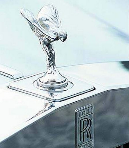 车标是r的是什么车，车标R是什么品牌的车