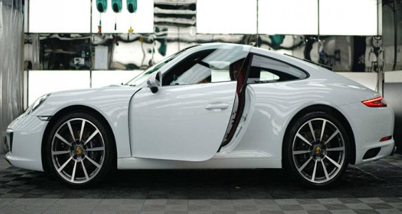 液体玻璃和镀晶哪个好，全车做液体玻璃多少钱