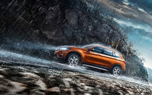 宝马x1发动机型号，宝马x1发动机是几缸的