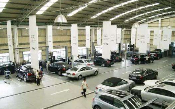 汽车首保多少公里最好，首保公里数不够怎么办