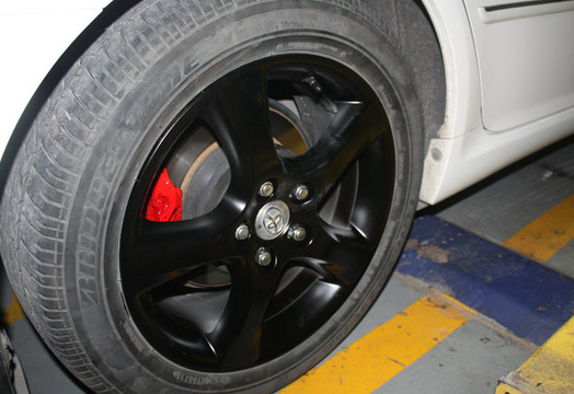 丰田凯美瑞轮毂数据，凯美瑞轮毂尺寸